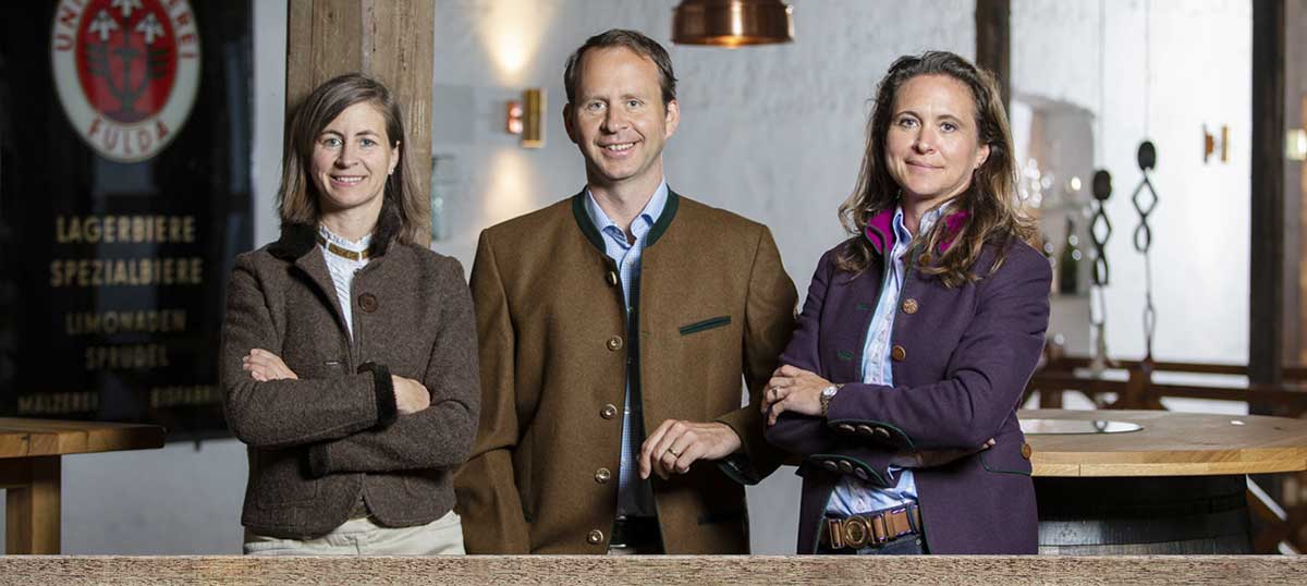 Die Inhaberfamilie (vo. li. n. re.) Ruth, Ulrich und Julia Klesper